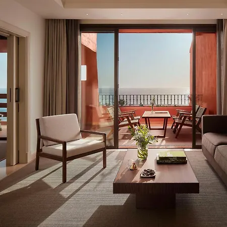 Hotel Tivoli La Caleta 5*