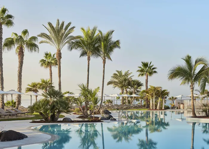 Hotel Tivoli La Caleta